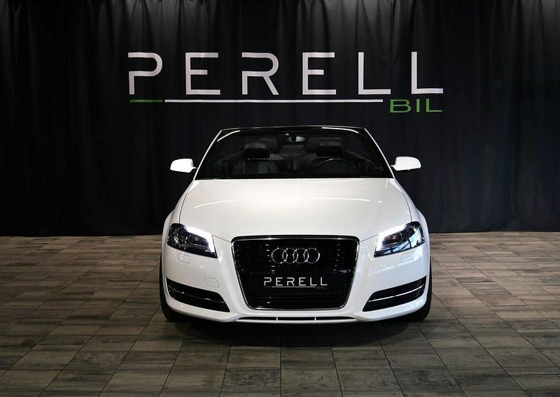Begagnad Audi A3 Cabriolet Attraction 140 HK (102 kW) 2011 Vit Cab