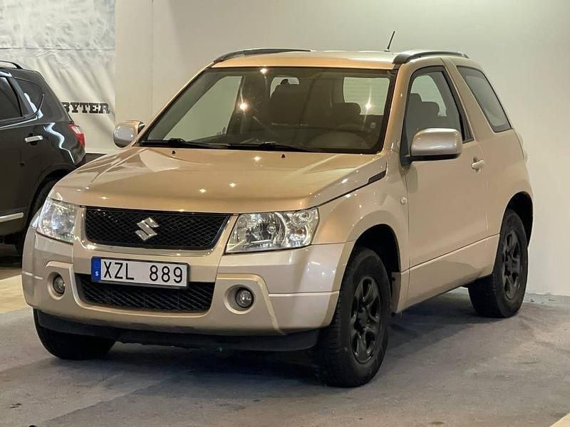 Begagnad Suzuki Grand Vitara 106 HK (77 kW) 2006 Ljusbrun SUV