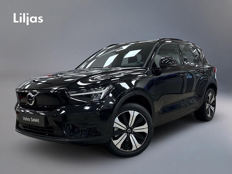 Svart Begagnad 2023 Volvo XC40 Core SUV | 335 000 kr - Bild 1/2