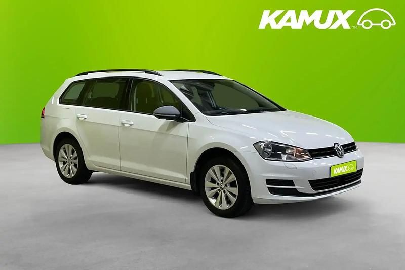 Vit Begagnad 2016 VW Golf VII Kombi | 144 700 kr (Marknadspris) - Bild 1/4