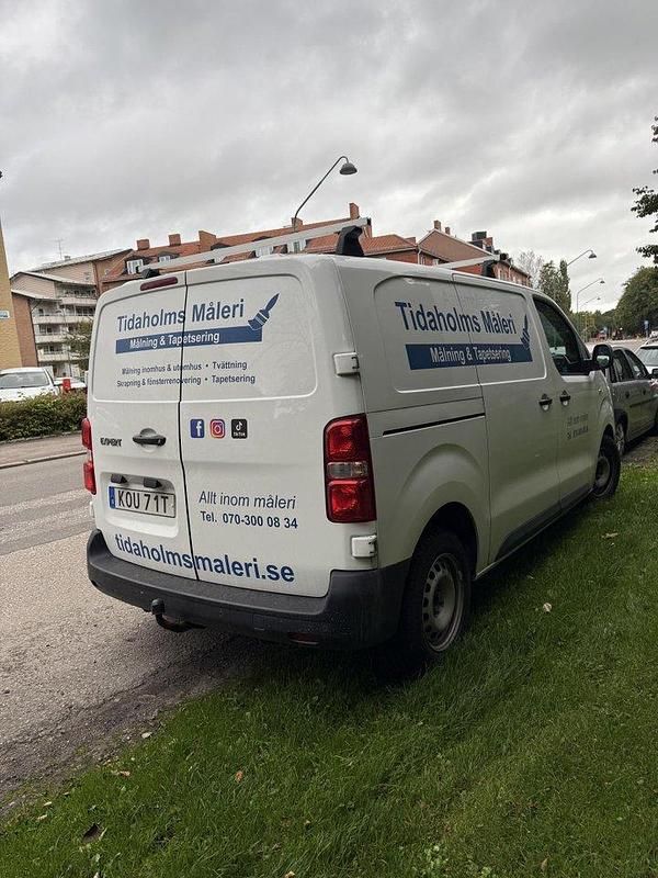Vit Begagnad 2019 Peugeot Expert Van | 125 000 kr (Marknadspris) - Bild 1/3
