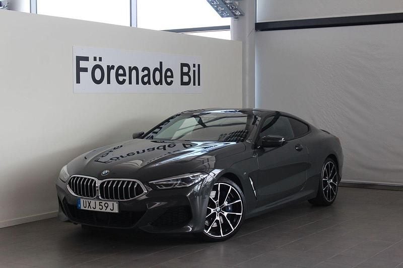 Grå (dravit grå metallic ) Begagnad 2019 BMW 840 M Sport Sportkupé | 649 000 kr - Bild 1/4