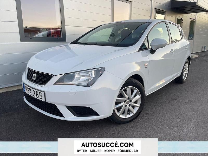 Vit Begagnad 2012 Seat Ibiza Style Halvkombi | 59 900 kr (Lite dyr) - Bild 1/4