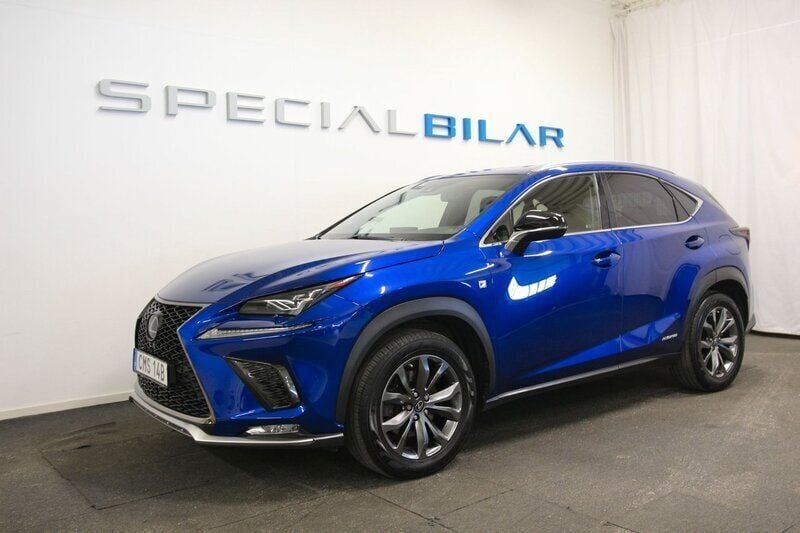 Blå Begagnad 2019 Lexus NX300h Sport Line SUV | 319 000 kr (Marknadspris) - Bild 1/4