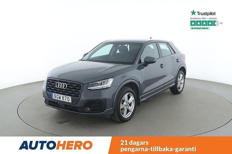 Grå Begagnad 2018 Audi Q2 SUV | 193 000 kr (Marknadspris) - Bild 1/4