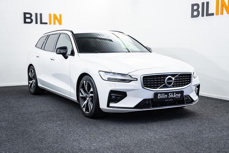 Vit Begagnad 2019 Volvo V60 R-Design Kombi | 314 900 kr (Marknadspris) - Bild 1/4