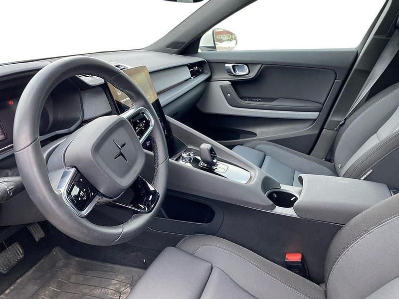 Begagnad Polestar 2 Plus 200 kW (272 HK) 2023 Vit Halvkombi