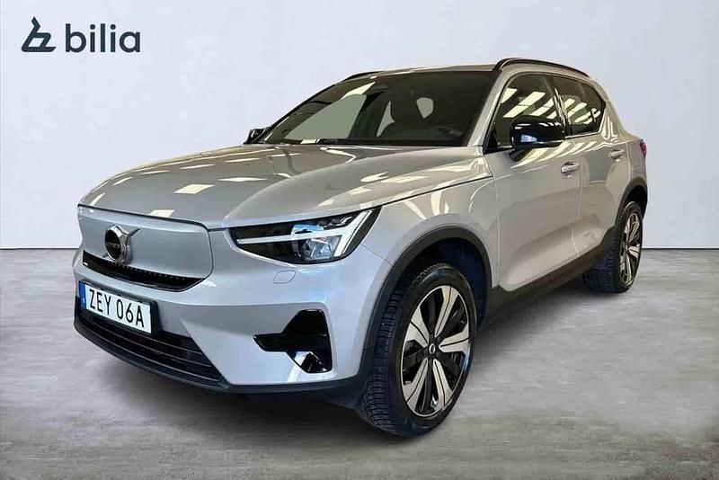 Silver Begagnad 2023 Volvo XC40 Single Motor SUV | 334 900 kr - Bild 1/1