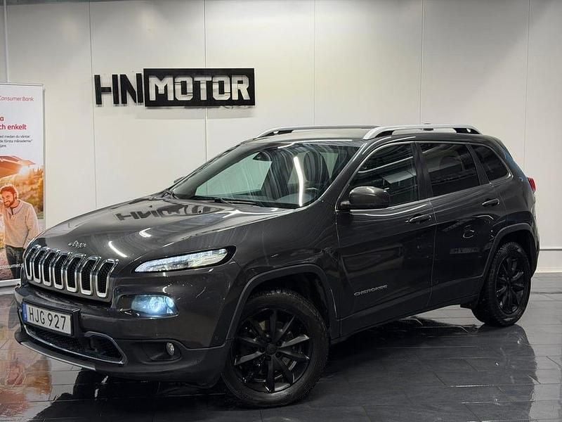 Grön Begagnad 2015 Jeep Cherokee Limited SUV | 129 900 kr (Marknadspris) - Bild 1/4