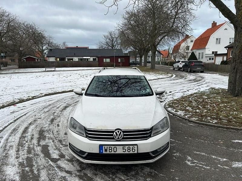 Begagnad 2012 VW Passat Kombi | 48 900 kr (Marknadspris) - Bild 1/4