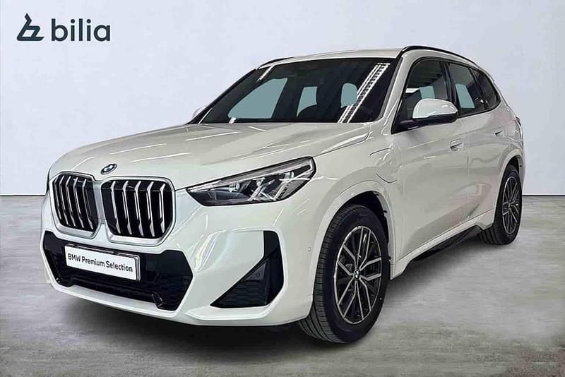 Vit Begagnad 2026 BMW X1 SUV | 579 900 kr - Bild 1/1
