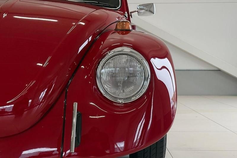 Begagnad VW Beetle SE 106 HK (77 kW) 1968 Röd Halvkombi