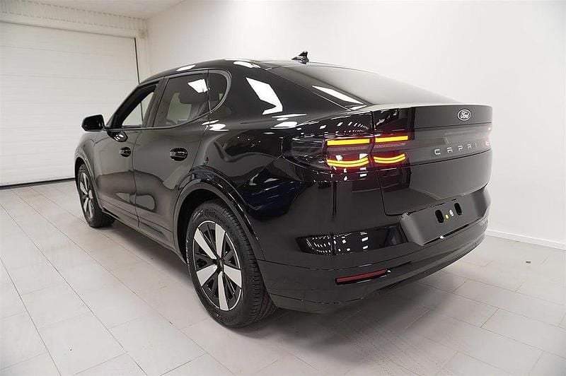 Begagnad Ford Capri Extended Range 210 kW (286 HK) 2024 Svart (agate black (metallic)) Halvkombi