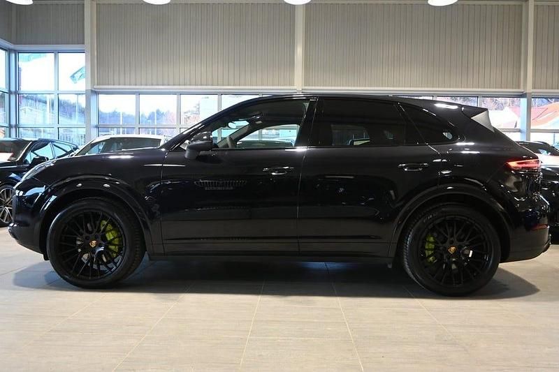 Begagnad Porsche Cayenne 462 HK (339 kW) 2020 Svart SUV