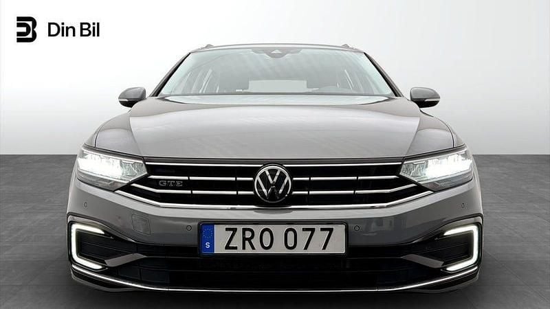 Begagnad VW Passat GTE 156 HK (114 kW) 2023 Moonstone grey Kombi