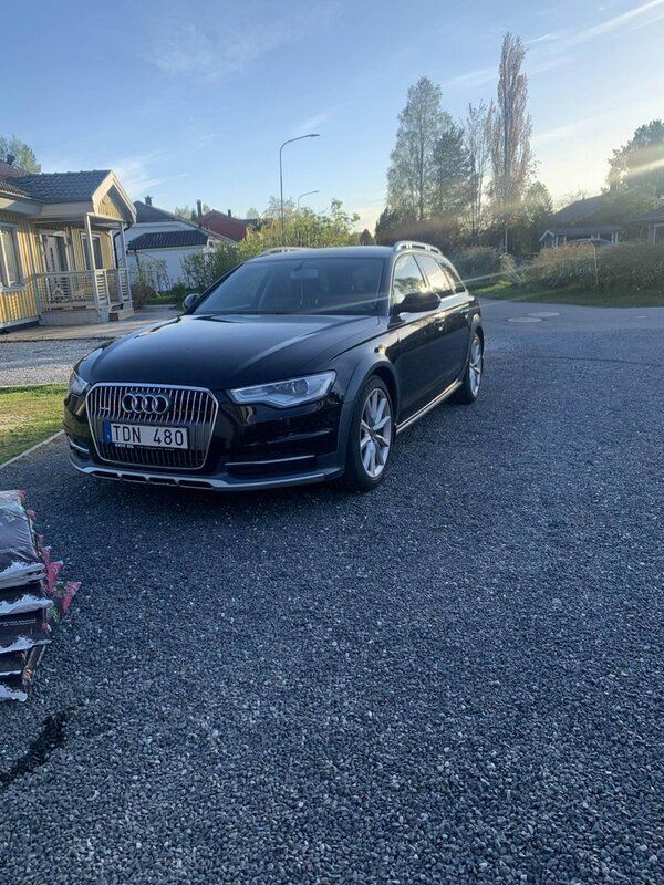 Svart Begagnad 2014 Audi A6 Allroad Kombi | 165 000 kr (Marknadspris) - Bild 1/4