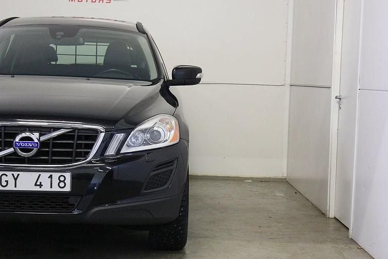 Begagnad Volvo XC60 Momentum 163 HK (119 kW) 2012 Svart SUV