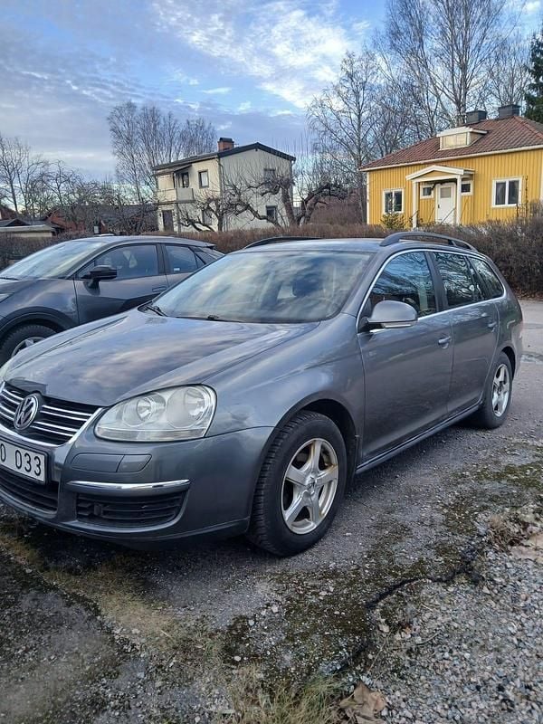 Begagnad 2009 VW Golf V Kombi | 34 900 kr (Lite dyr) - Bild 1/4