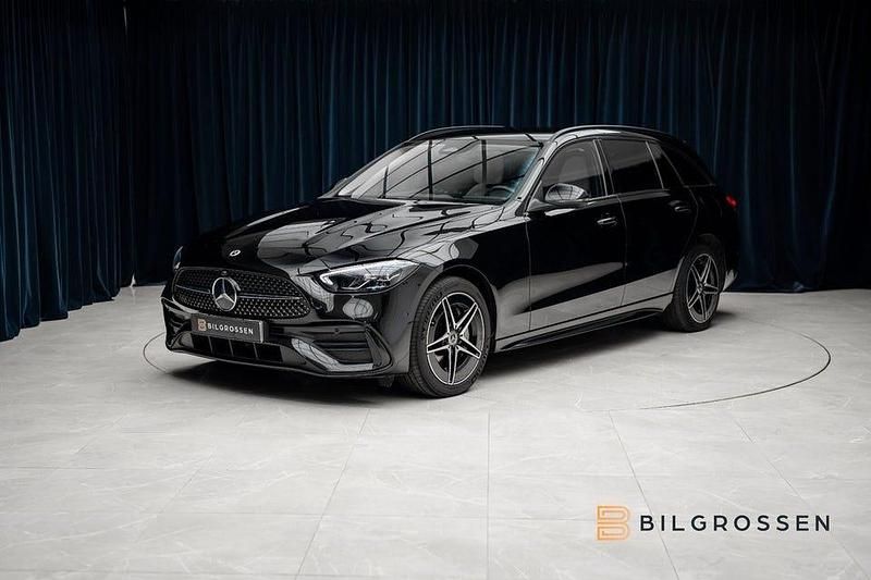 Svart Begagnad 2023 Mercedes C300 AMG line Kombi | 434 900 kr - Bild 1/4
