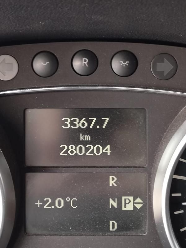 Begagnad Mercedes ML320 224 HK (164 kW) 2006 SUV