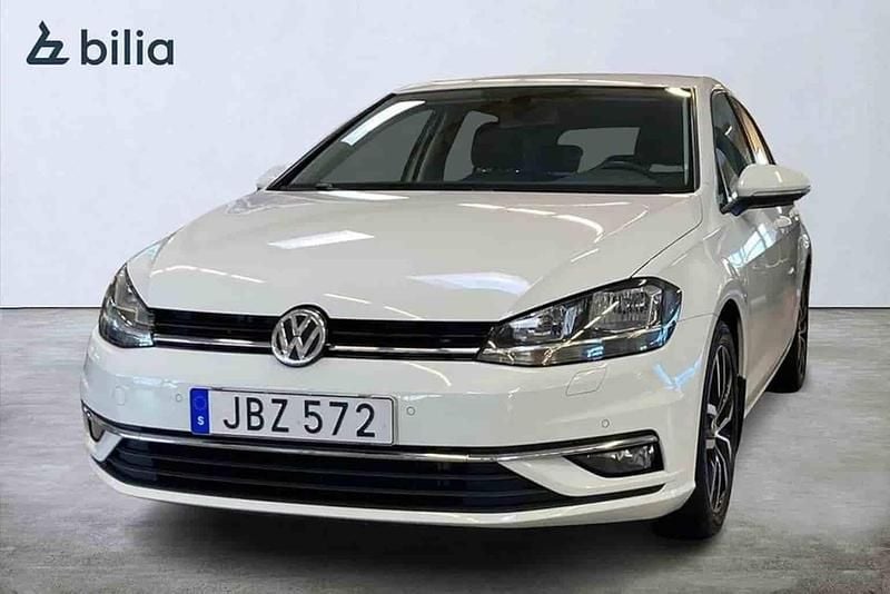 Vit Begagnad 2017 VW Golf VII GT Halvkombi | 144 700 kr (Marknadspris) - Bild 1/1