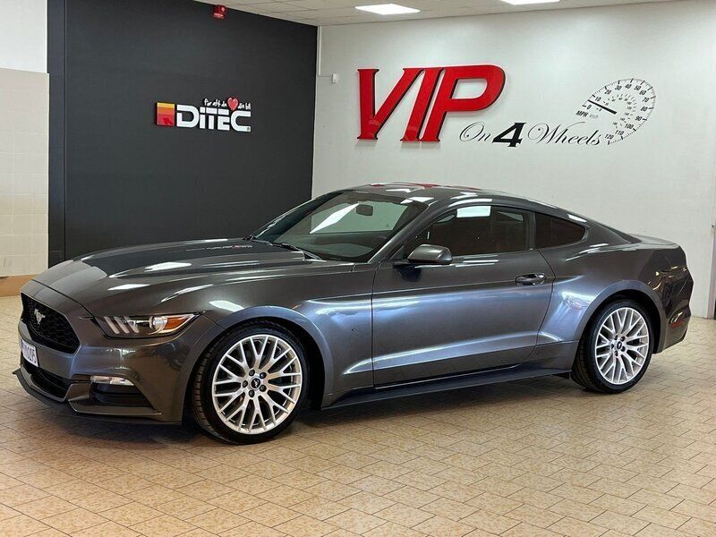 Mörkgrå (grå) Begagnad 2016 Ford Mustang Sportkupé | 269 900 kr - Bild 1/4