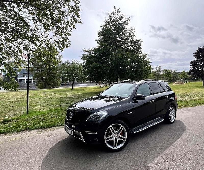 Begagnad 2013 Mercedes ML350 AMG SUV | 199 900 kr - Bild 1/4