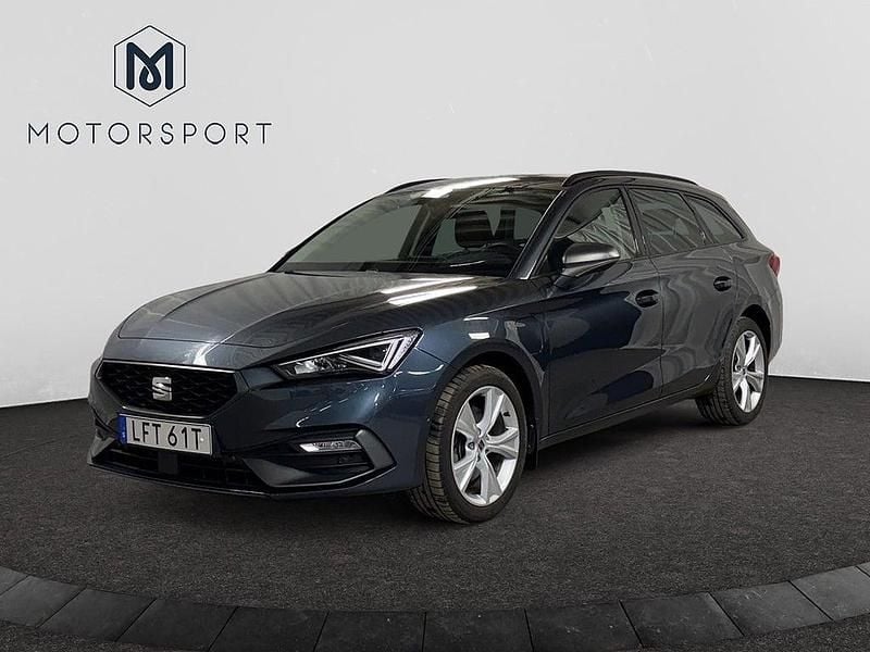 Grå Begagnad 2021 Seat Leon ST FR Kombi | 239 900 kr (Marknadspris) - Bild 1/3