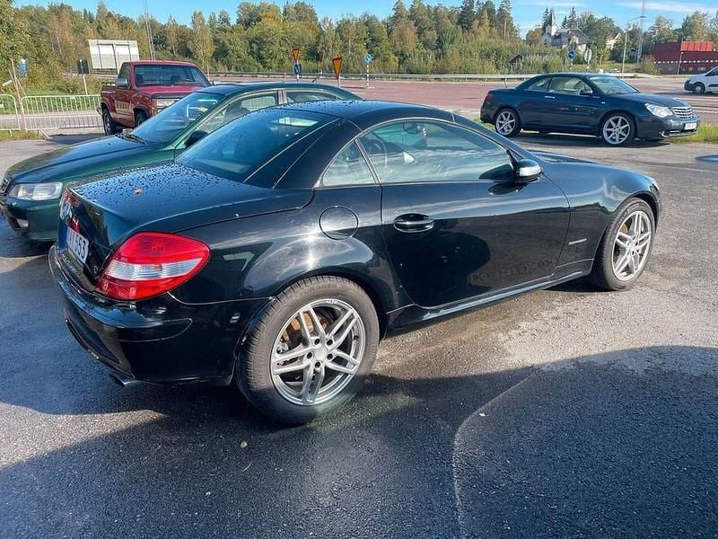 Svart Begagnad 2006 Mercedes SLK200 Cab | 129 000 kr (Dyr) - Bild 1/1