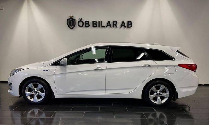 Begagnad Hyundai i40 136 HK (100 kW) 2014 Vit Kombi