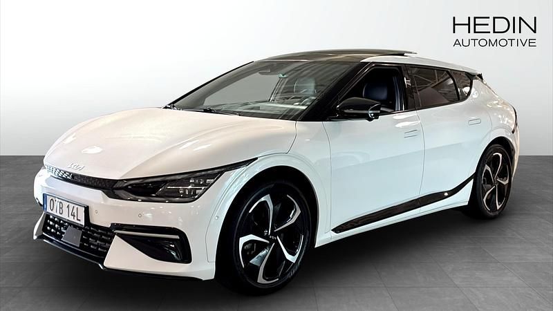 Vit (white) Begagnad 2022 Kia EV6 GT-Line SUV | 409 900 kr - Bild 1/4