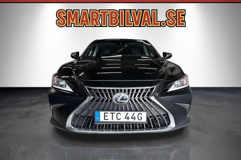 Begagnad Lexus ES300H Limited Edition 218 HK (160 kW) 2022 Svart Sedan