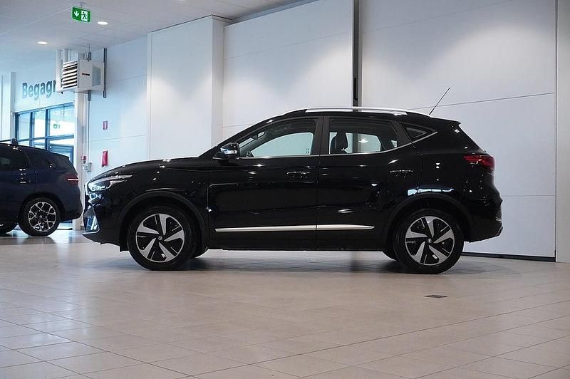 Begagnad MG ZS Luxury 114 kW (156 HK) 2022 Svart SUV