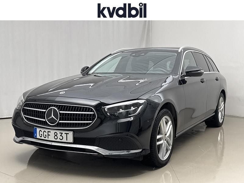 Svart Begagnad 2022 Mercedes E300 | 359 000 kr (Superpris) - Bild 1/3