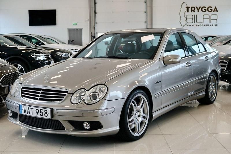 Silver Begagnad 2004 Mercedes C55 AMG Avantgarde Sedan | 224 900 kr - Bild 1/4