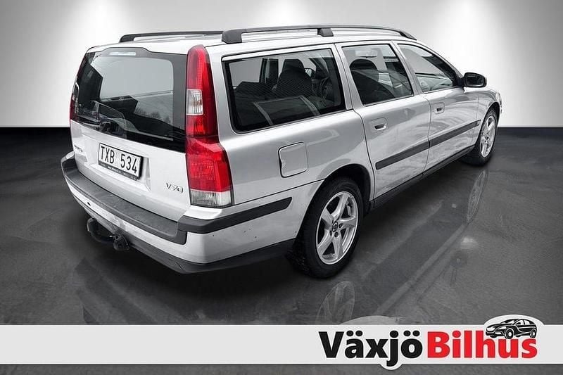 Begagnad Volvo V70 140 HK (102 kW) 2002 Ljusgrå Kombi