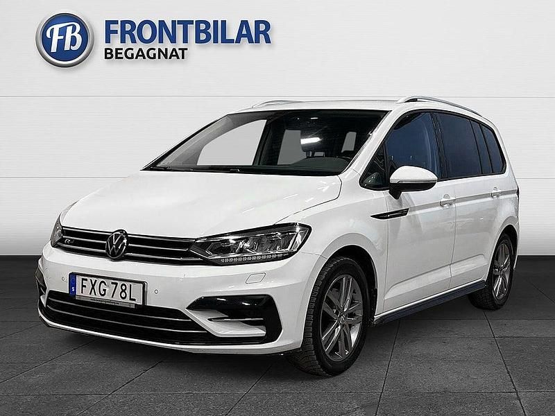 Begagnad VW Touran R-line 150 HK (110 kW) 2021 Vit Minibuss