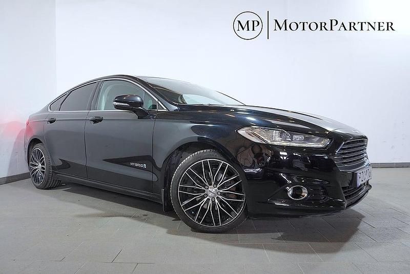 Begagnad Ford Mondeo Titanium 188 HK (138 kW) 2015 Svart Sedan