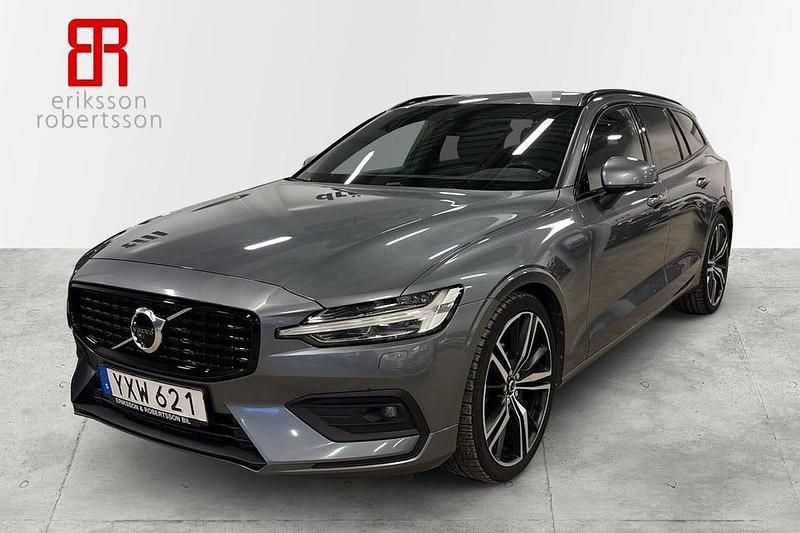 Grå Begagnad 2019 Volvo V60 Momentum Kombi | 269 900 kr (Lite dyr) - Bild 1/4
