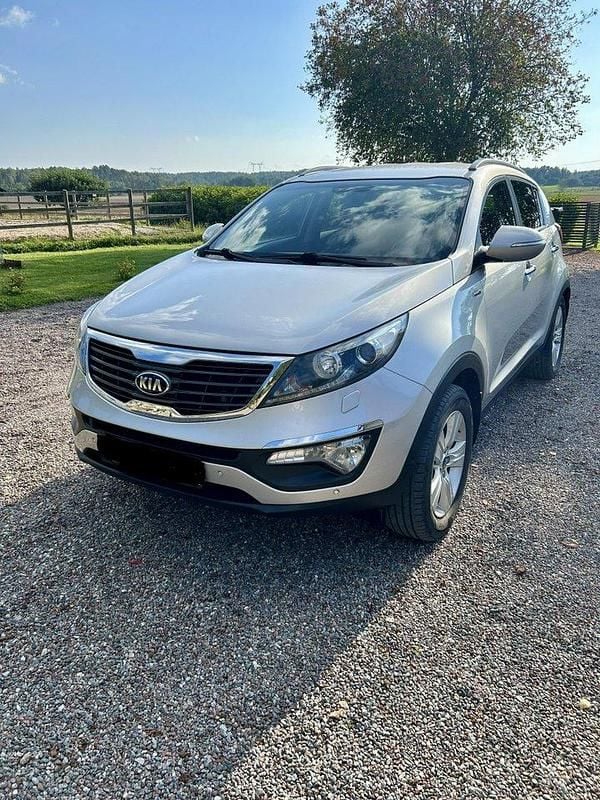 Grå Begagnad 2013 Kia Sportage EX SUV | 84 500 kr (Marknadspris) - Bild 1/4