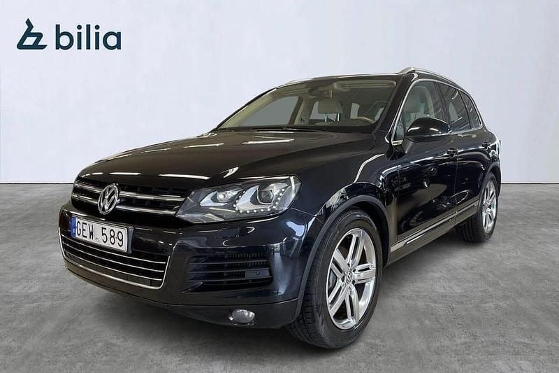Svart Begagnad 2011 VW Touareg SUV | 132 900 kr (Marknadspris) - Bild 1/4