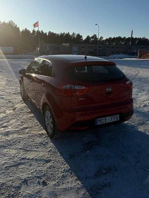 Begagnad Kia Rio 109 HK (80 kW) 2012