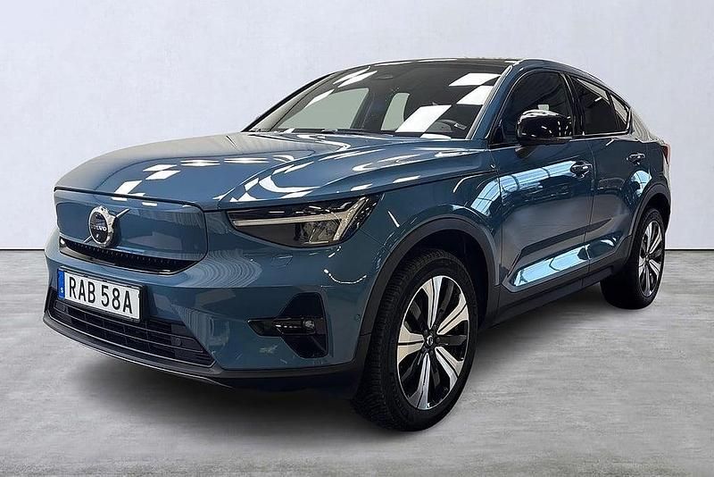 Blå Begagnad 2022 Volvo C40 Ultimate SUV | 379 900 kr (Marknadspris) - Bild 1/4