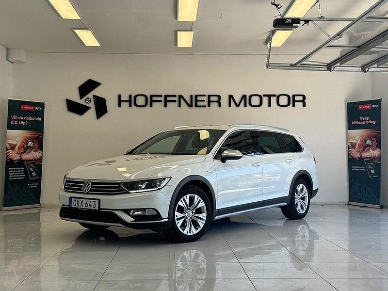 Vit Begagnad 2016 VW Passat Alltrack Kombi | 134 000 kr (Lite dyr) - Bild 1/4
