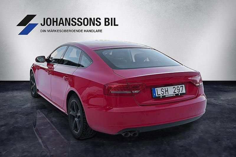 Begagnad Audi A5 Sportback 170 HK (125 kW) 2011 Röd Halvkombi