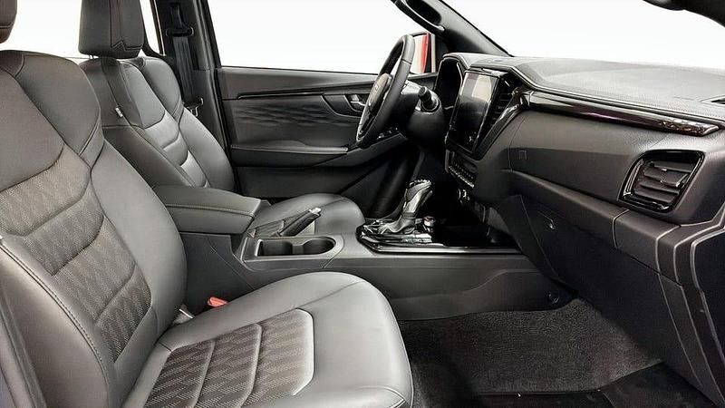 Ny Isuzu D-Max 163 HK (119 kW) 2025 Svart Pickup