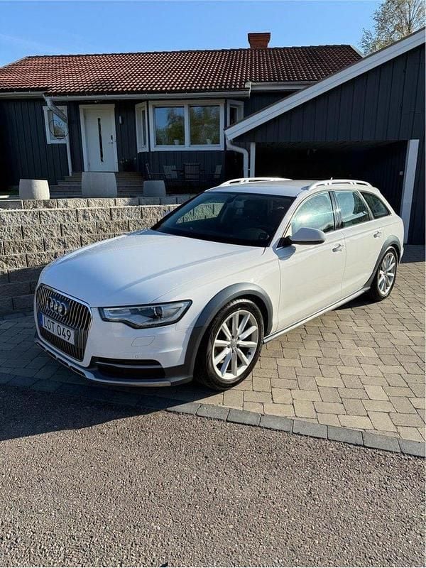 Vit Begagnad 2014 Audi A6 Allroad Kombi | 139 000 kr (Bra pris) - Bild 1/4