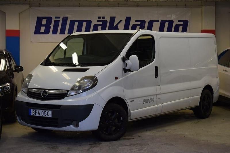 Vit Begagnad 2014 Opel Vivaro Minibuss | 59 000 kr (Superpris) - Bild 1/4