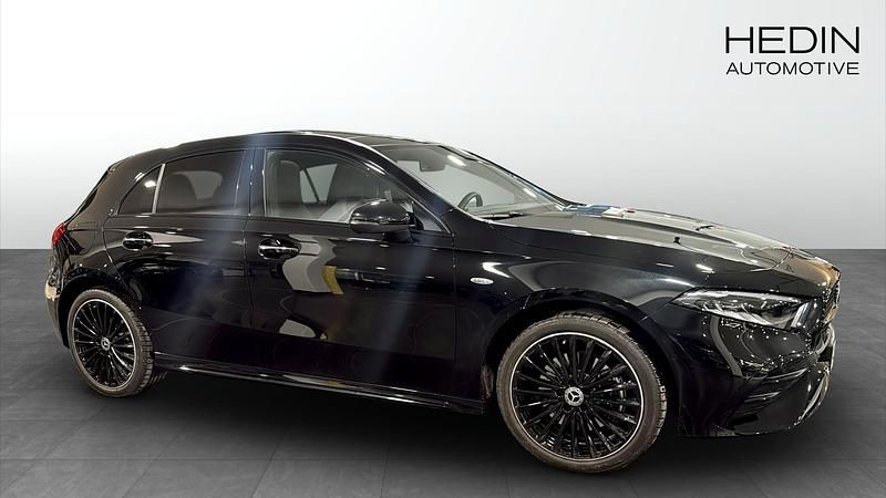 Begagnad Mercedes A250 2026 Svart