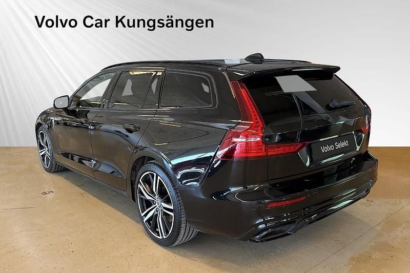 Begagnad Volvo V60 R-Design 340 HK (250 kW) 2020 Svart Kombi